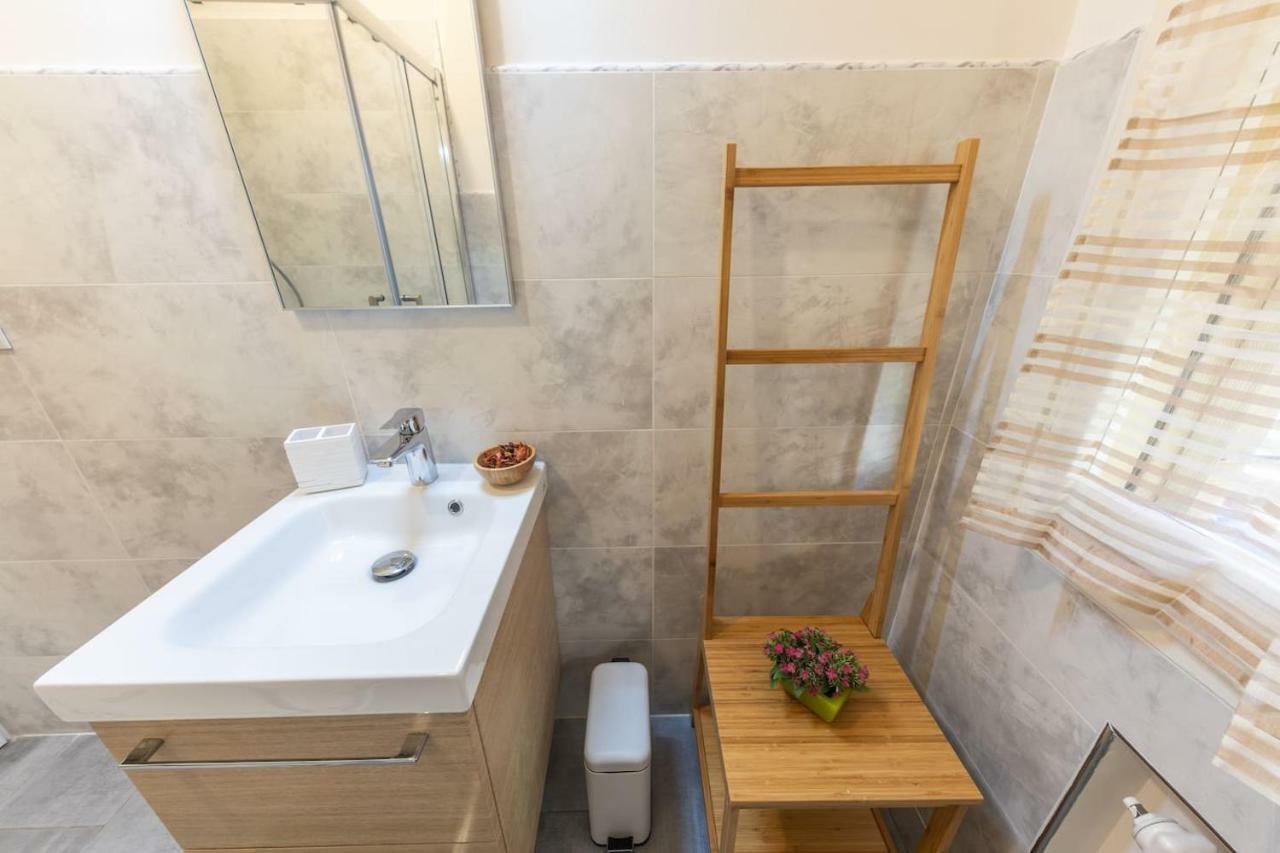 Downtown Bologna Apartment Экстерьер фото